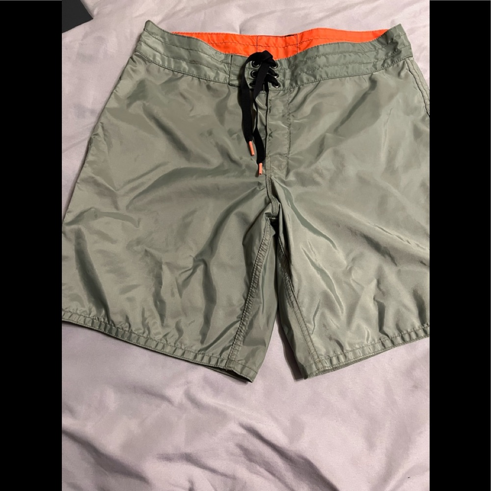 California Republic Men’s shorts , Very  Modern , Size 34 like new